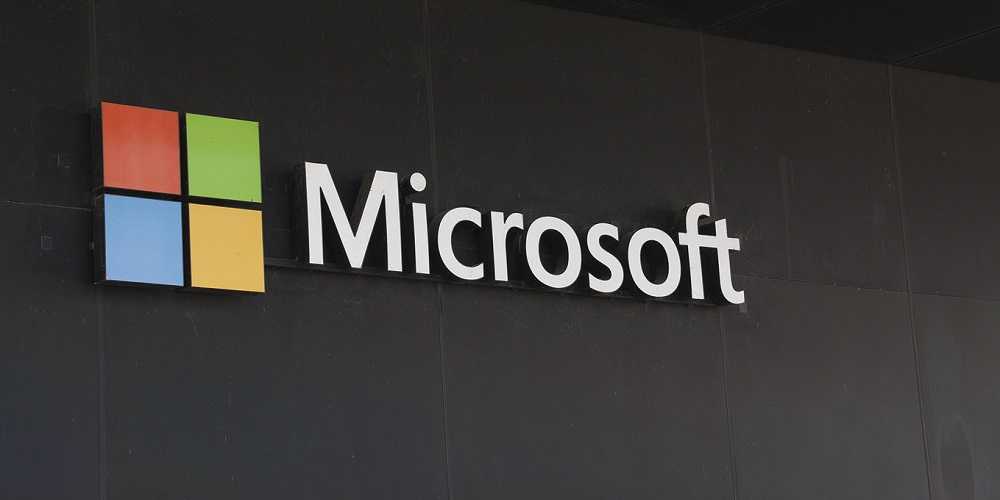 Microsoft’s Shares Info From Stolen Emails With Its Customers